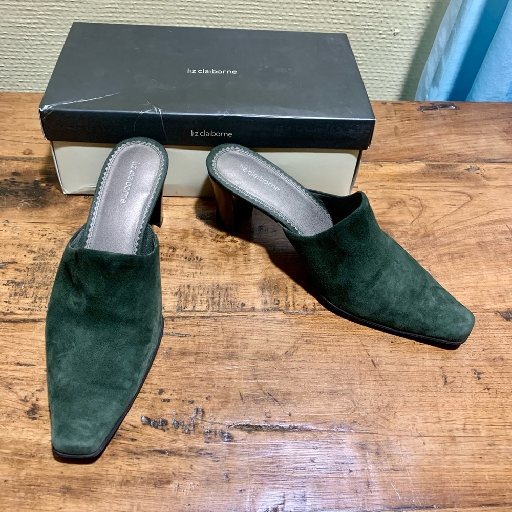 Liz Claiborne Green Leather Mules